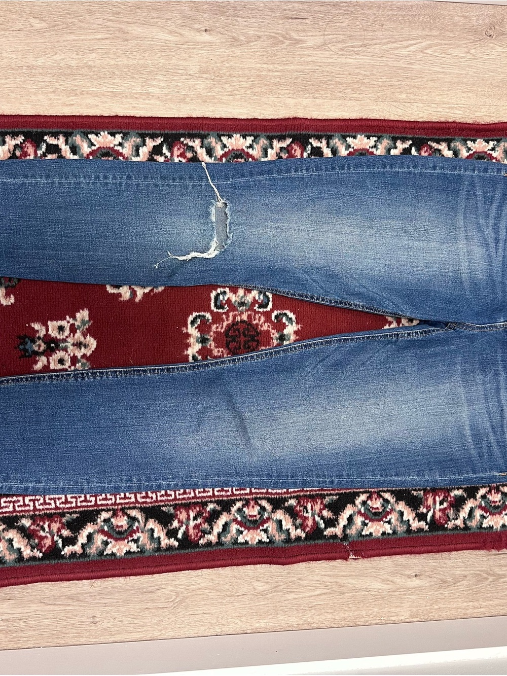 Kut from the Kloth Medium Blue Distressed Skinny Jeans